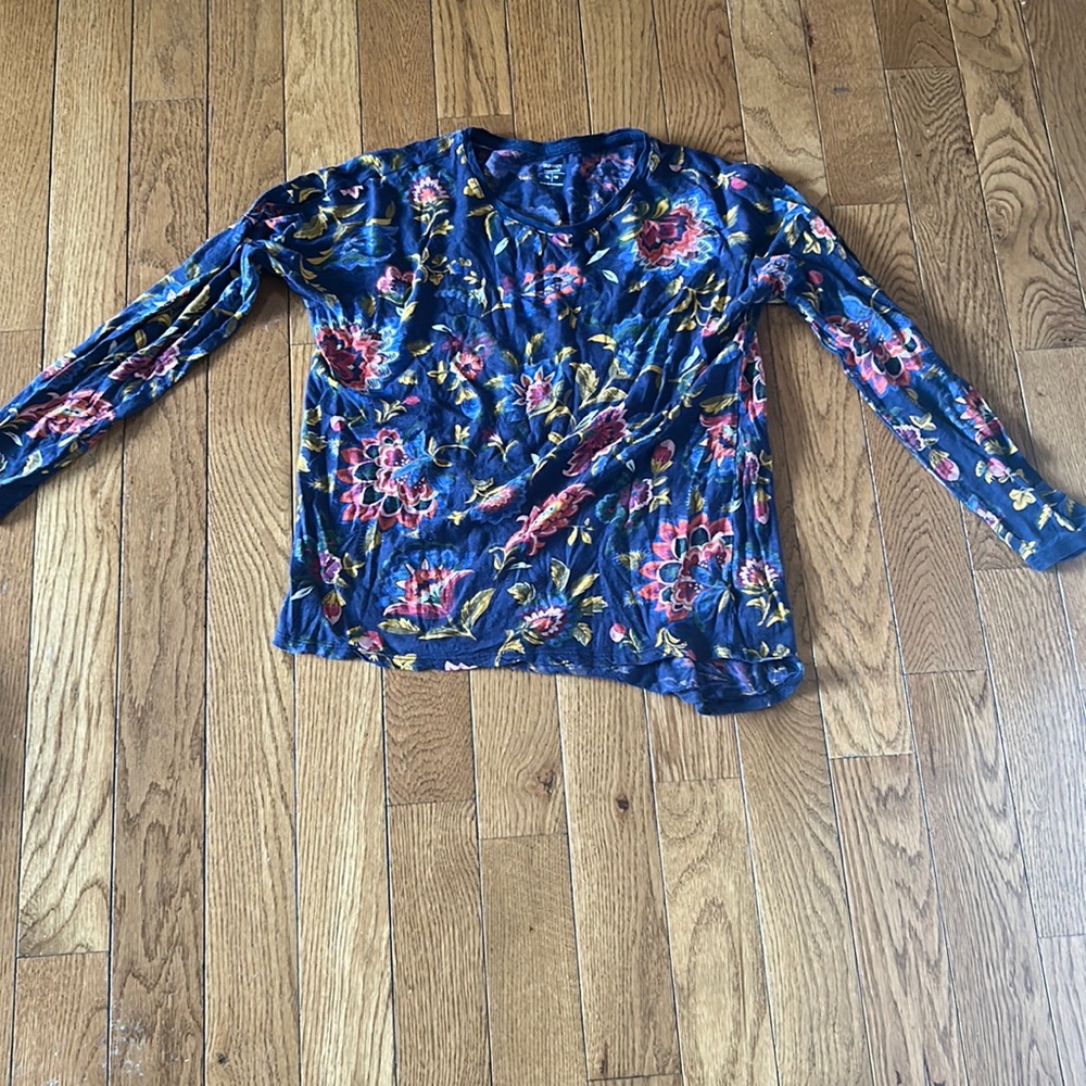 The shirt from Old Navy. The size is XL.